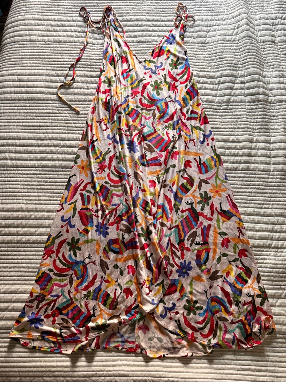 Nieves Lavi 100% silk Multicolor Floral & Bird-Print Tie-Strap Dress